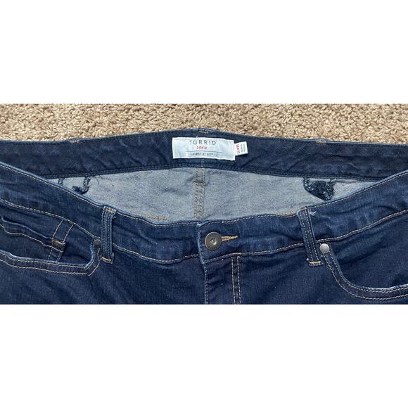 Torrid Bootcut Jeans - Size 24R *** - Picture 3 of 7